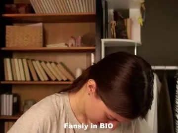 aislyfarran — GOAL: squeeze my thighs and enter me [41 tokens remaining] | I'm Aliza and  I go crazy from the vibrations of my toy | My FAV bzzzzz - 75 and 150   #shy #18 #lovense #natural #cum