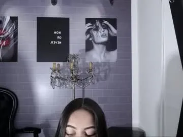 Freechat aleesha_cameron02 on Chaturbate