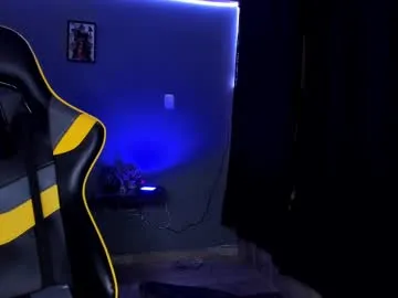 Freechat alexgiraldo__ on Chaturbate