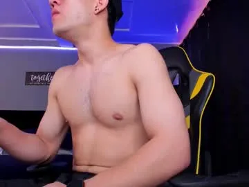 Freechat alexgiraldo__ on Chaturbate