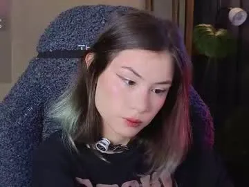 alicekit — pvt is open! || huge realistick dick licking with stare to cam [222 tokens left] #teen #asian #blowjob #mistress #feet