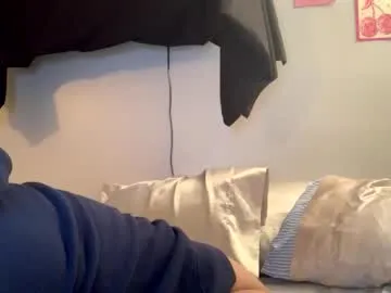 aliciacolette123 — Cum & help me take my hoodie off  #tease #couple #deepthroat #ass #pussy [1329 tokens remaining]