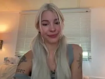 Freechat annieangel18 on Chaturbate