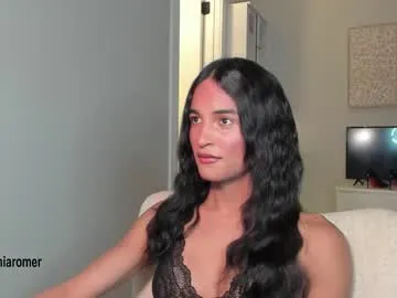 Freechat ariia1_ on Chaturbate