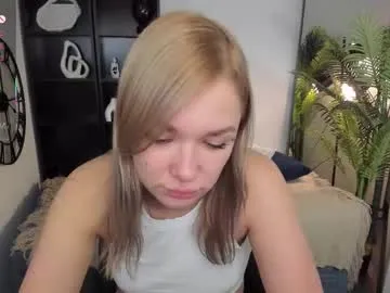 bella_cosmos — squirt love me PVT is open! #stockings #smoke #c2c #blonde #squirt [777 tokens remaining]