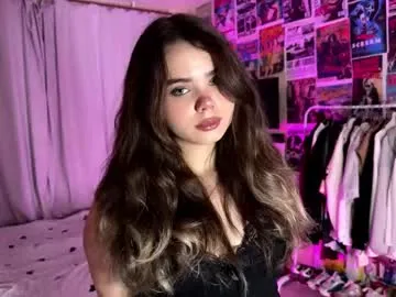 Freechat bestie_me on Chaturbate