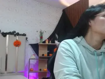 blue_tay1 — GOAL: Fingers pussy [15 tokens remaining] Hi guys make me cum with your tips ... if you love me tip me 5  55  555  5555 #milf #latina #mature #bigass #bigboobs