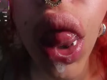 Freechat bri_von_dhara_ on Chaturbate