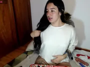 Freechat cat_salo on Chaturbate