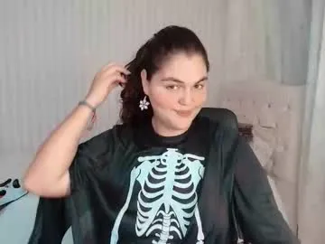 daeneryslove_doll — Hi dadddy, I am new #pregnant #bigboobs #chubby #drink #bbw