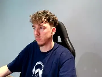 Freechat dannythreeyway on Chaturbate