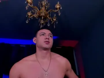 david_cage1 — Let's have fun togethers!    #muscle #lovense #bigass #latino #18 [2643 tokens remaining]