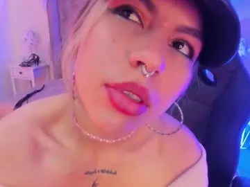 delilah_fix —  Masturbate my hot pussy  [188 tokens left] Get ready to watch me suck and play, my mouth will drive you wild  #dirty #deepthroat #saliva #c2c #blowjob