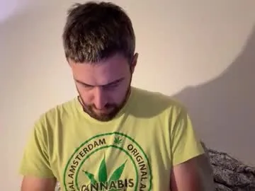 Freechat dickjulian on Chaturbate