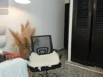 Freechat dirtygril on Chaturbate