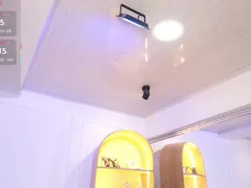 Freechat elasummeer on Chaturbate