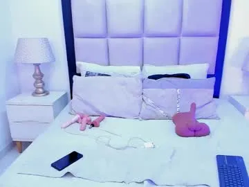 elisabettamonroy — Take a lot of milk from my tits #pregnant #anal #fuckmachine #milk #ebony [197 tokens remaining]