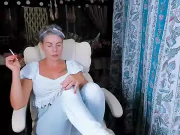 Freechat erotic_dessire on Chaturbate