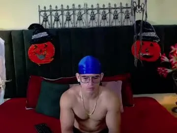 ethan_rodgers — Welcome, I'm Ethan, #Latino #BigCock #Muscle #Masturbation #PrivateShow [1905 tokens remaining]