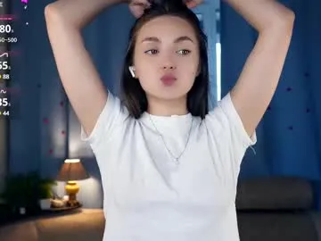 Freechat falineellson on Chaturbate