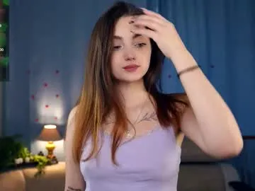 Freechat falineellson on Chaturbate