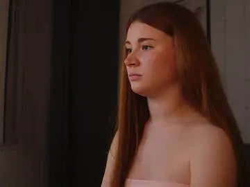 Freechat freckle_diyana on Chaturbate