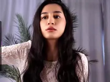 Freechat goldygrillz on Chaturbate