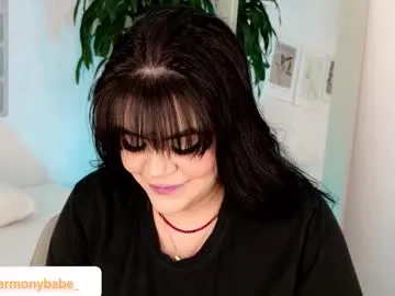 Freechat harmonybabe_ on Chaturbate