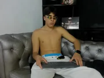 Freechat heellboy_ on Chaturbate