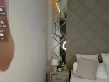 hina_smith — GOAL: do you like me [124 tokens remaining] Welcome to my room! #new #teen #piercing #feet #daddysgirl