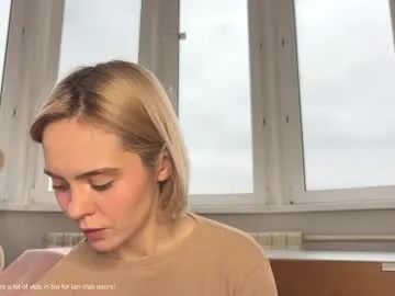 honey_sunshine — cum + huge rain squirt! tip99/169/222/500/1000 and I cum like ocean [2432 tokens left] #squirt #bigass #anal #braces #milk