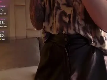 Freechat ishtardivine on Chaturbate