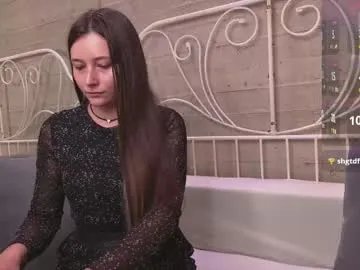 Freechat ishtardivine on Chaturbate