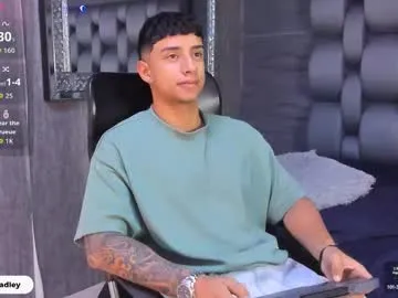 Freechat jaze_bradley on Chaturbate