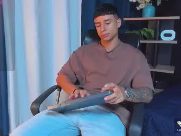 Freechat jaze_bradley on Chaturbate