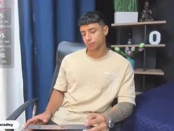 Freechat jaze_bradley on Chaturbate