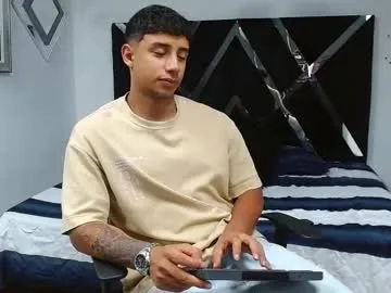 Freechat jaze_bradley on Chaturbate