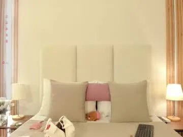 julietastong — goal: show off your pretty outfit while standing / PVT OPEN  #young #latina #braces #cute #feet [3 tokens remaining]