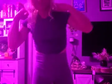 justcallmecali — I'm new! Cali iand you can just tell me what to do im in your control and DTF and ready to submit to your fantasies #Roleplay #remote control, #footslave #blonde #fitbody #submissive drunk n sloppy