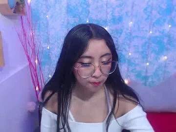 Freechat kalilowe_ on Chaturbate