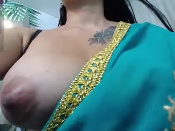 Freechat keranimaralaa33409304290 on Chaturbate