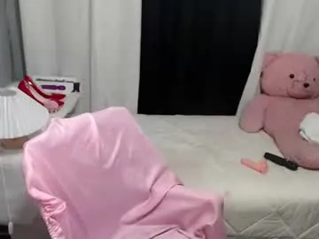 Freechat kitty_piex on Chaturbate