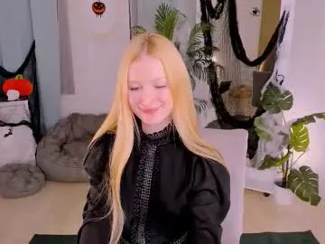 laly_peach — Hi ^^ - Goal: dancing [213 tokens left] #feet #blonde #daddysgirl #petite #nonude