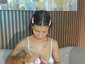 Freechat laura_aristizabal_19 on Chaturbate