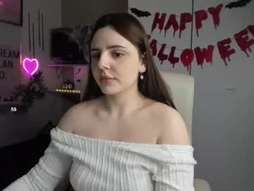 liawoow — GOAL: Happy Halloween [85 tokens remaining] Welcome to my room! #feet #british #new #daddy #18