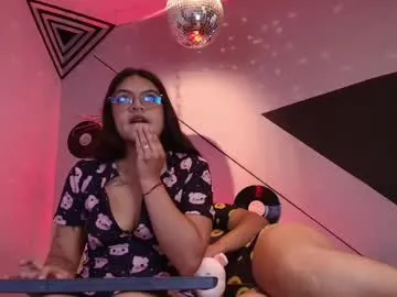 lilith_black_1 — GOAL: Thighs and feet toy including Feet suck [44 tokens remaining] Lilith and Khloe are ready for your fantasies Let's go fun  #facesitting #couple #latina #lesbian #cute