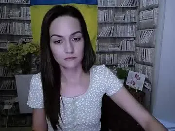 lina_star_s — dance in underwear 3 min [362 tokens remaining] #british #lovense #cute #muscle #mommy