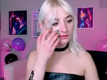 lisa_dark_ — GOAL: tease [555 tokens remaining] Welcome to my room! #cute #18 #shy #teen #teen