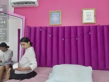 littlee_emilyy_ — Vibrate my pussy until I'm wet @5 will you help me? || #skinny #bigpussylips #daddy #slut #latina | [24 tokens remaining]