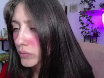 Freechat littlelaksmi on Chaturbate